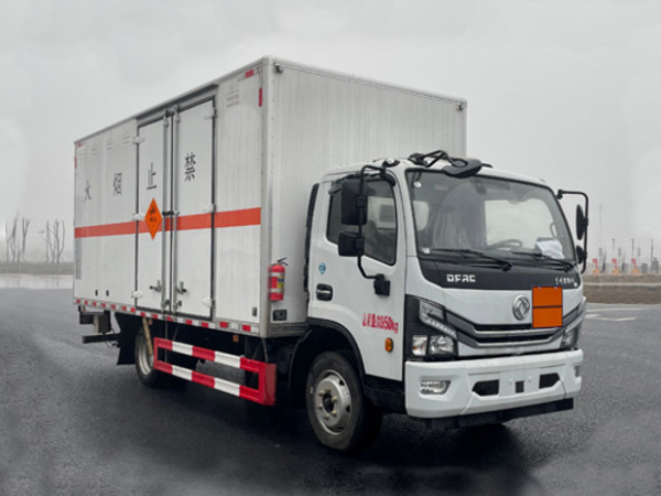 東風(fēng)5米2煙花爆竹運輸車 東風(fēng)5米2煙花爆竹運輸車